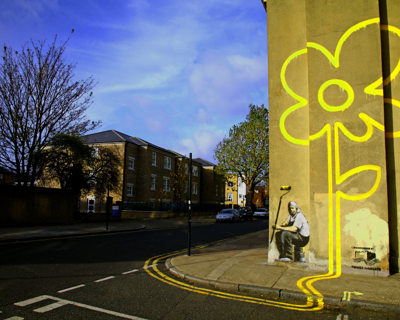 Граффити, жёлтый цветок, Бэнкси