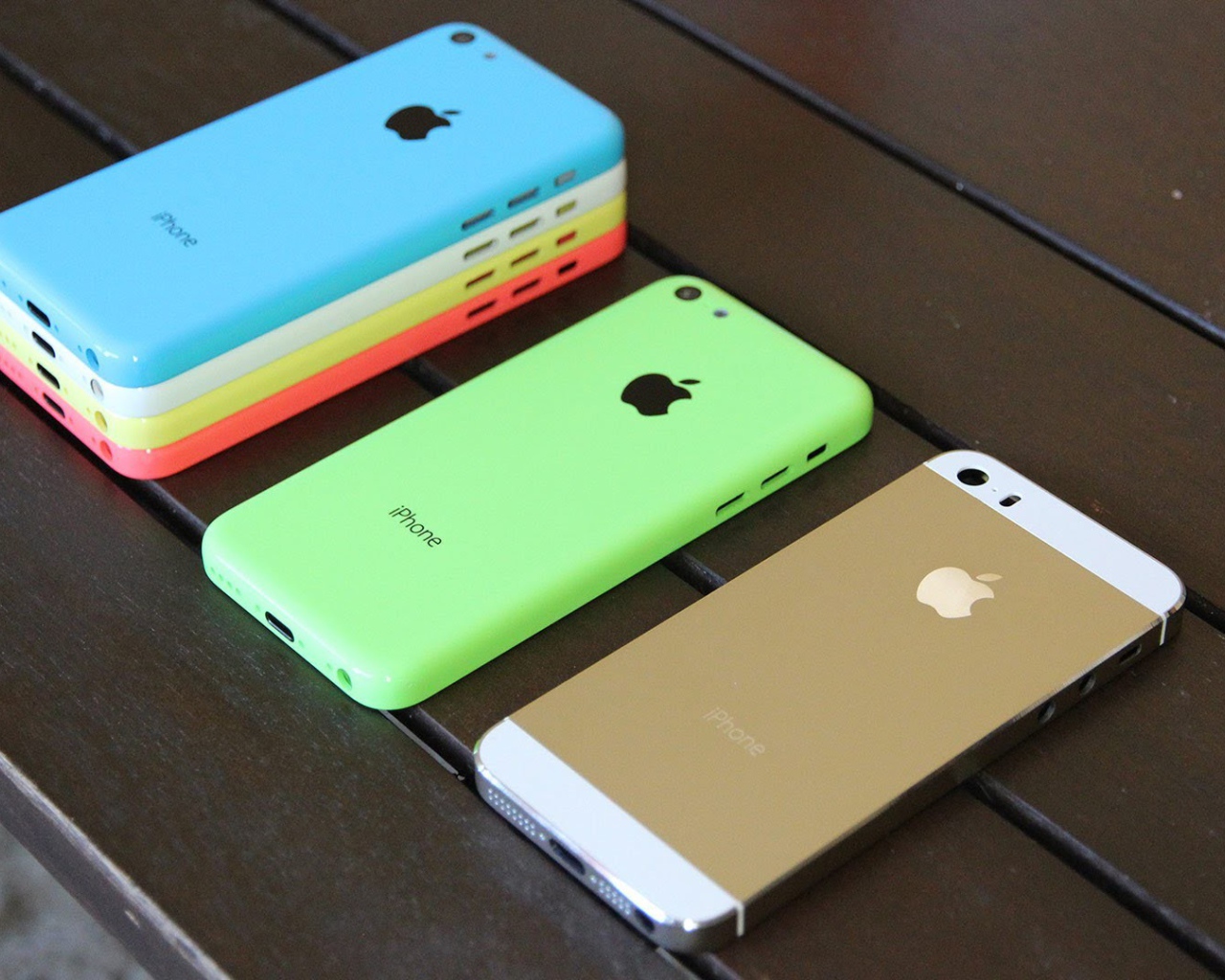 Iphone 5S и все цвета Iphone 5C