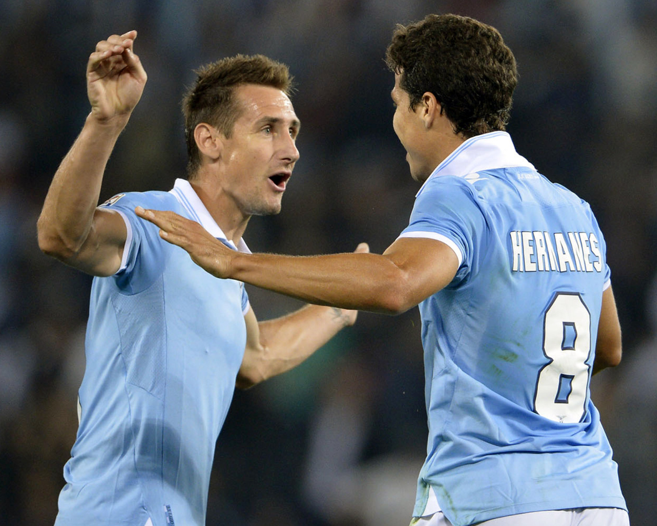 Лацио Мирослав Клозе празднует победу