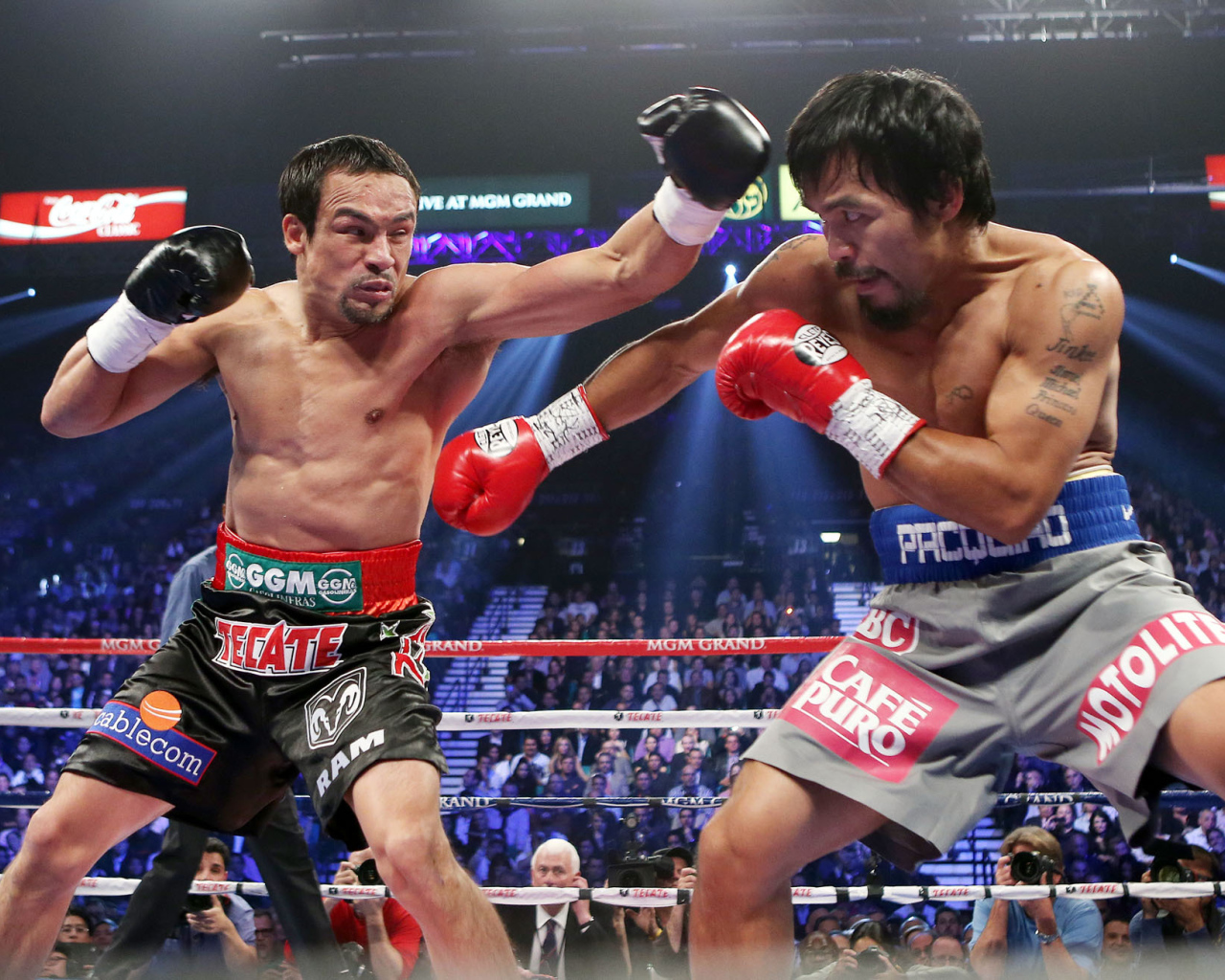 Легендарный боксер Хуан Мануэль Маркес на ринге