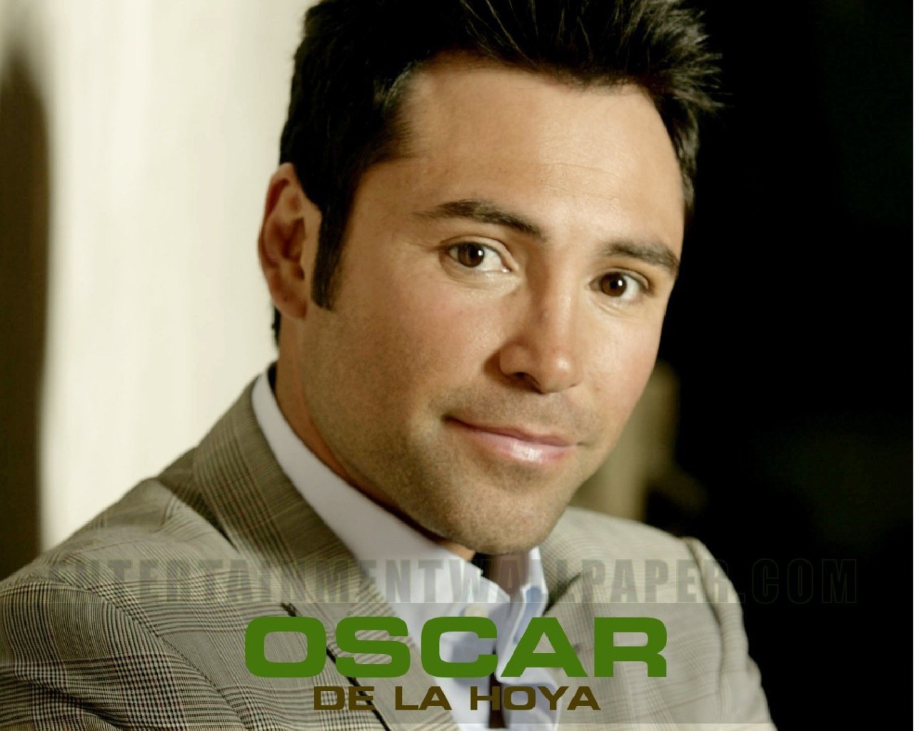 Легендарный боксер Оскар Дела Хойя крупным планом