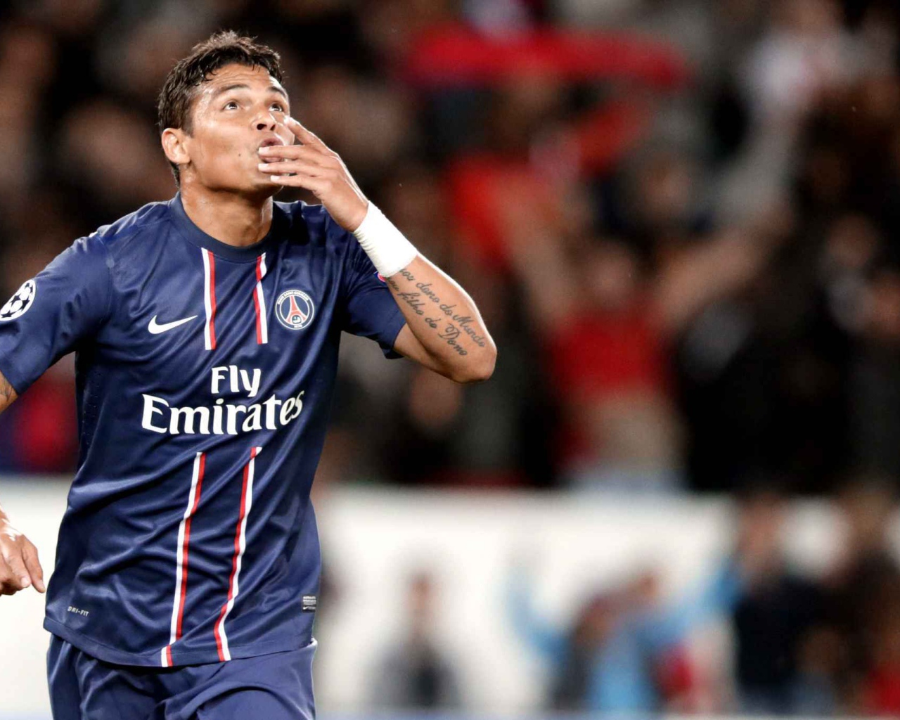 ПСЖ Тиаго Силва благодарит своих поклонников