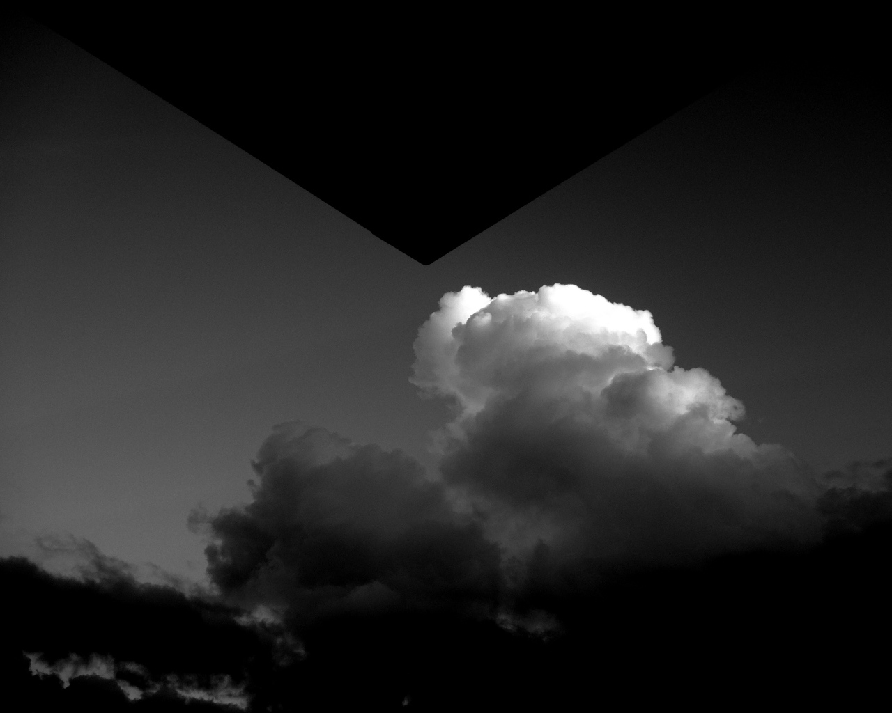 Фотография края дома и неба