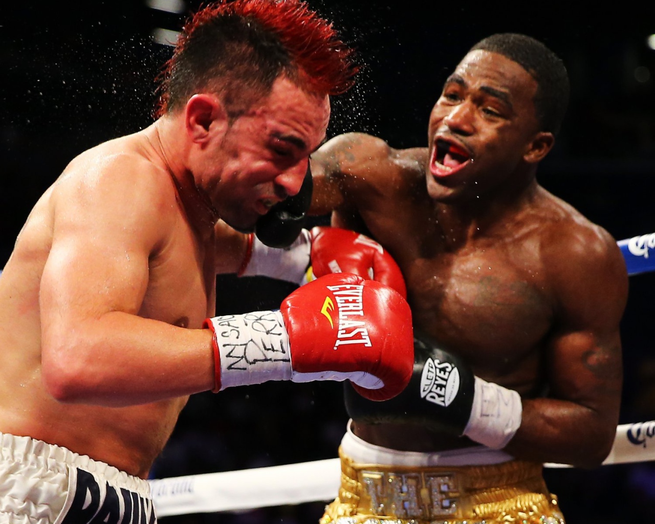 Риддик Боу удивительный удар