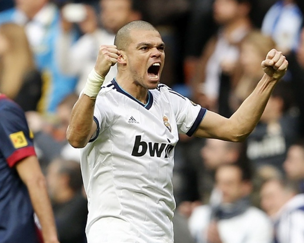 Лучший защитник Реал Мадрид Пепе