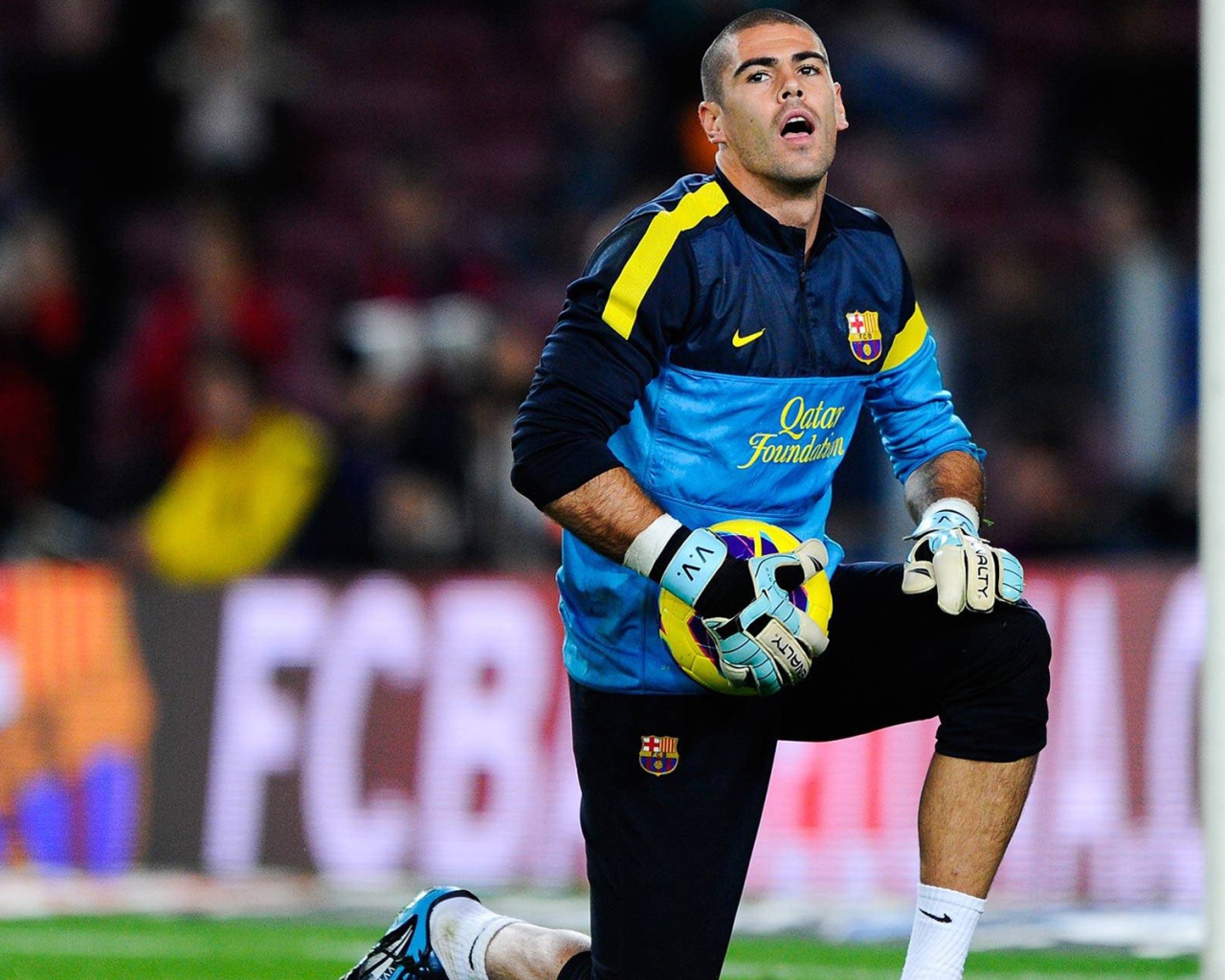 Лучший вратарь Барселоны Виктор Вальдес