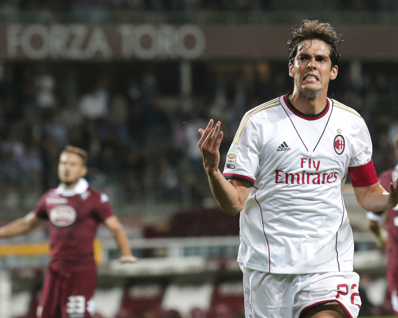 Лучший игрок Милана Кака злится