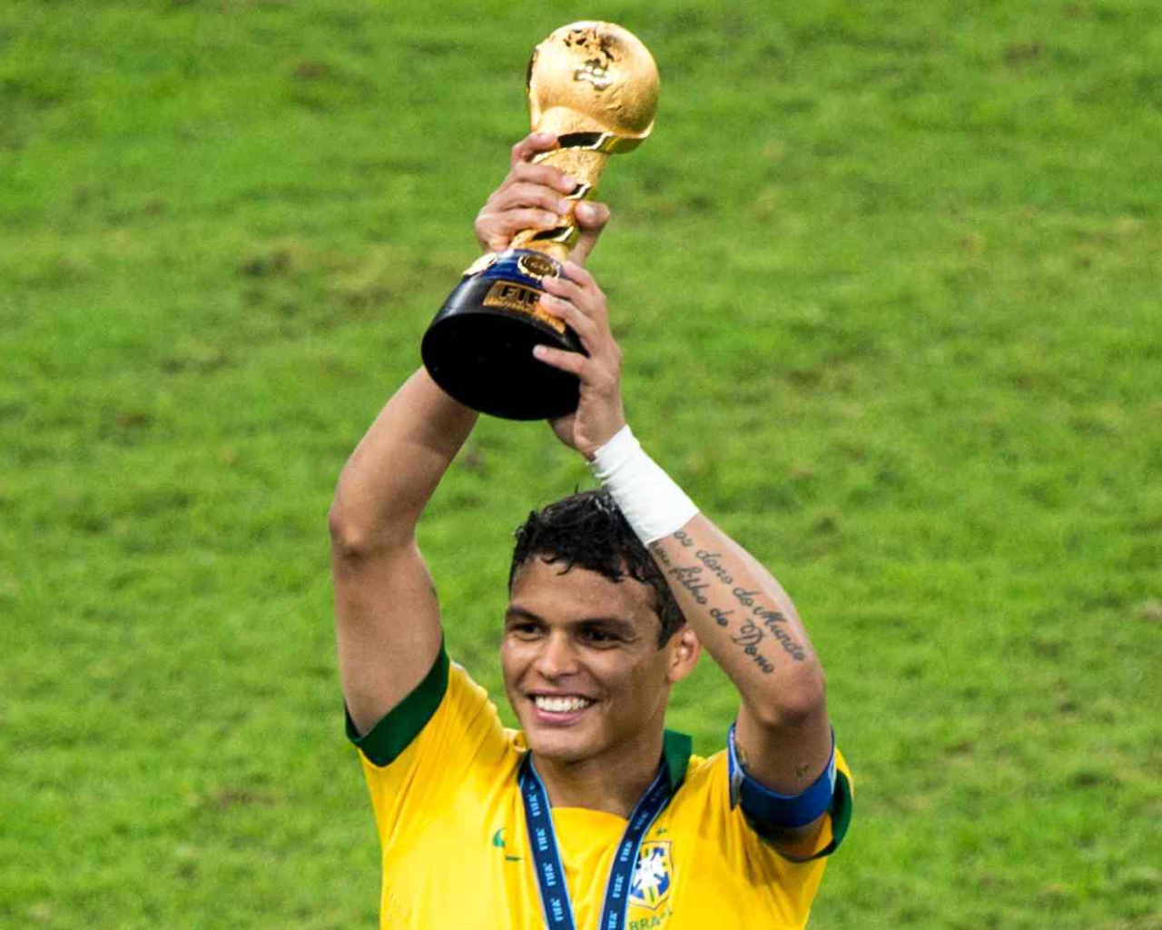 Лучший игрок ПСЖ Тиаго Силва