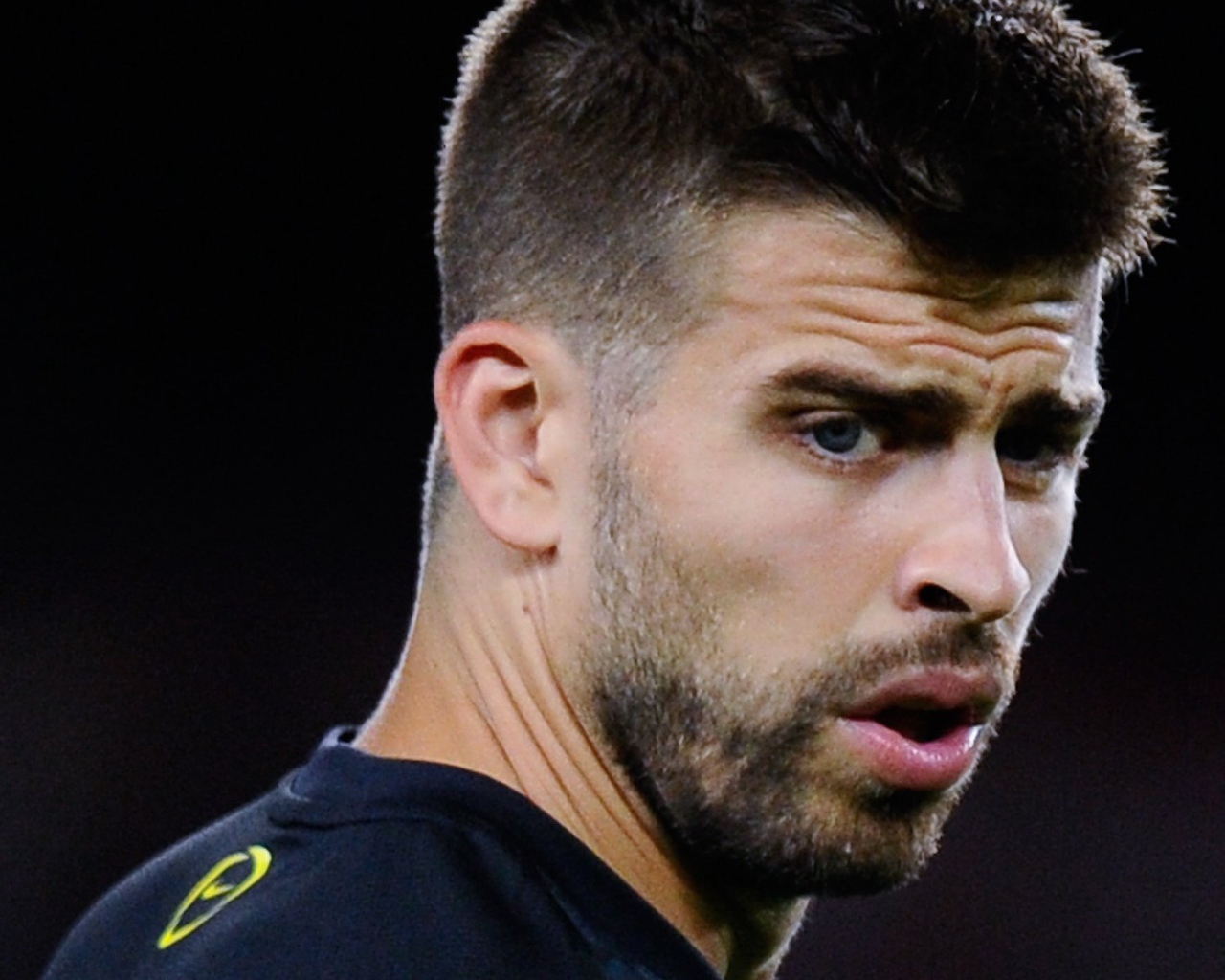 Защитник Барселоны Жерар Пике крупным планом