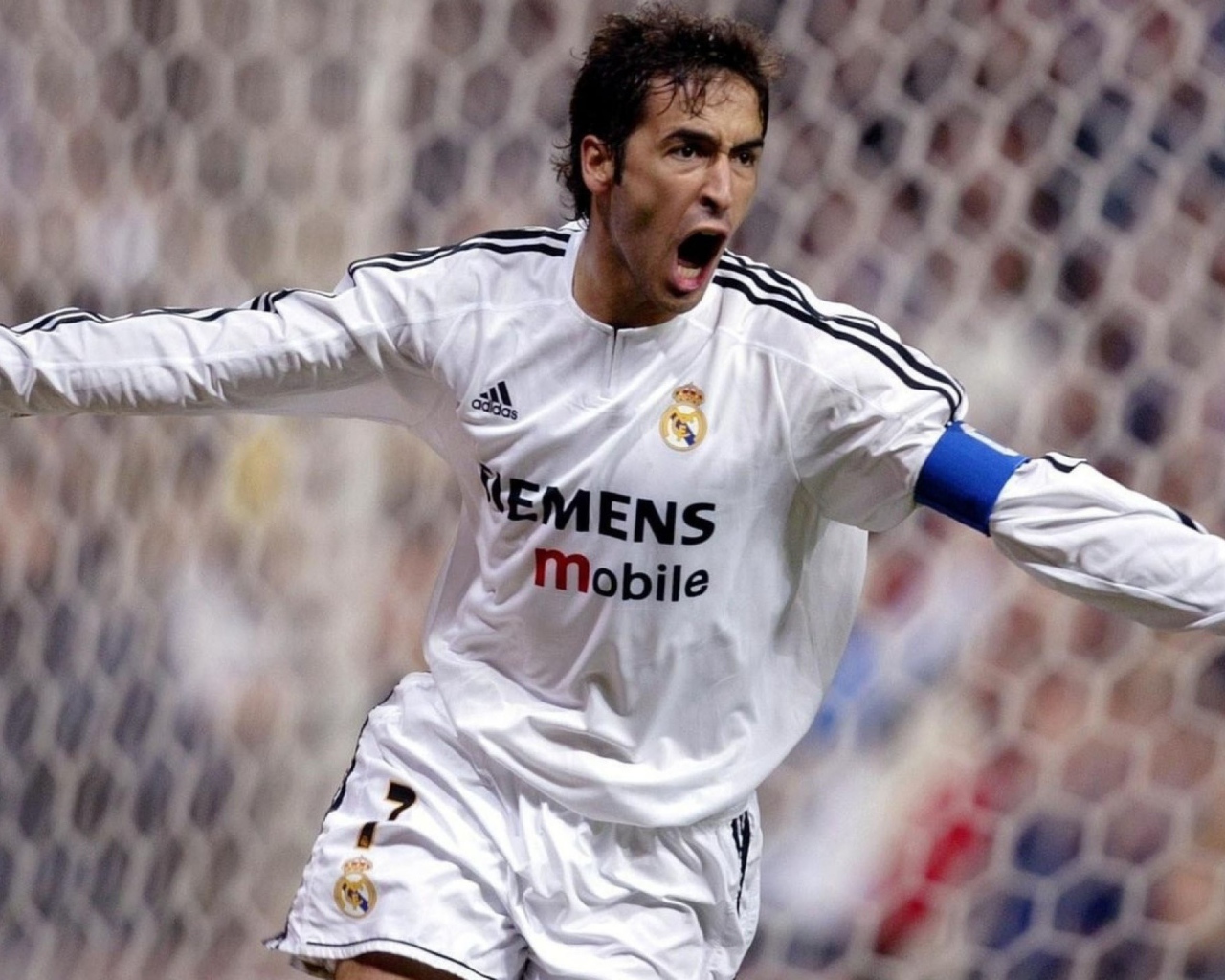 Футболист Аль Садд Рауль Гонсалес