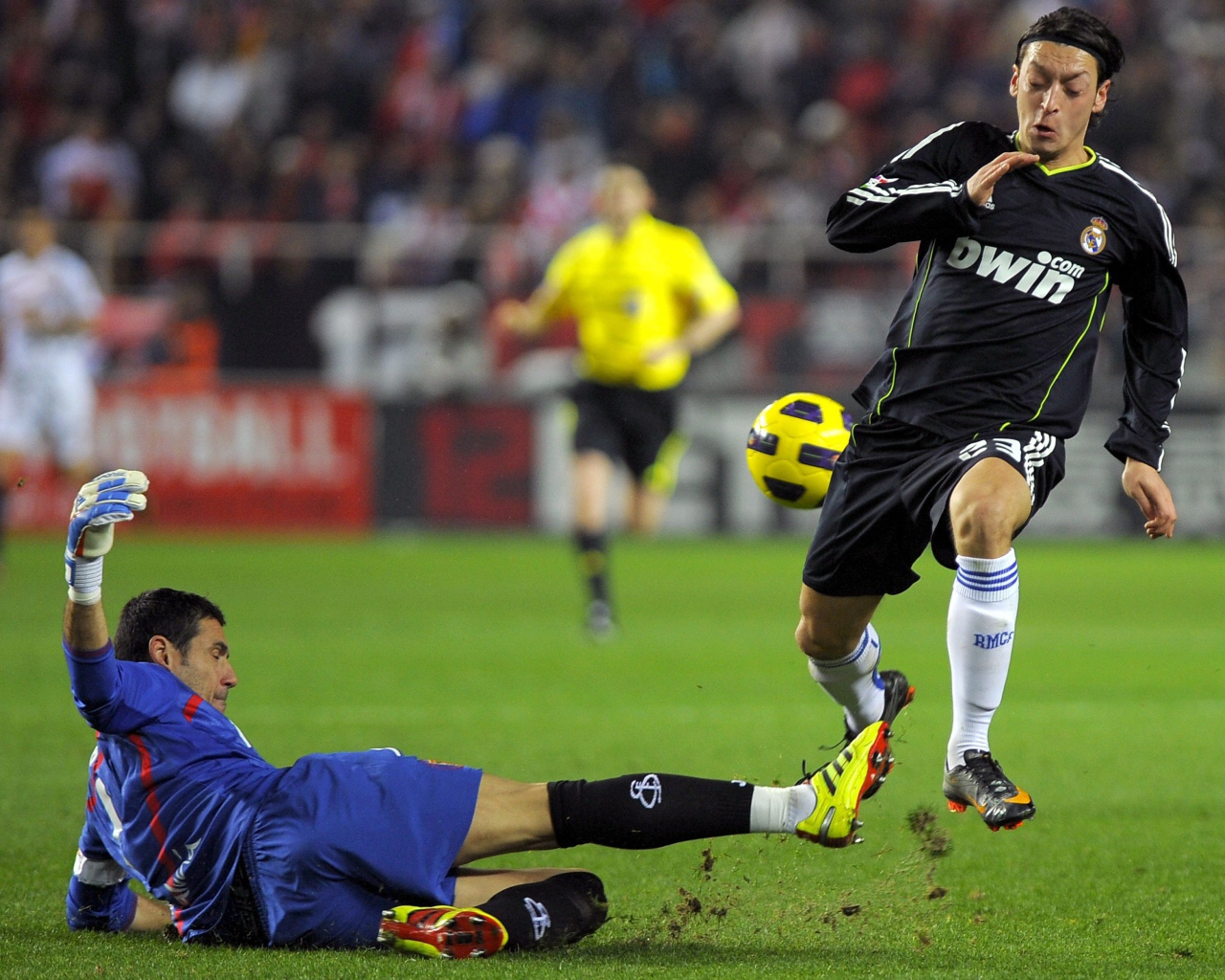 Футболист Арсенала Месут Озил