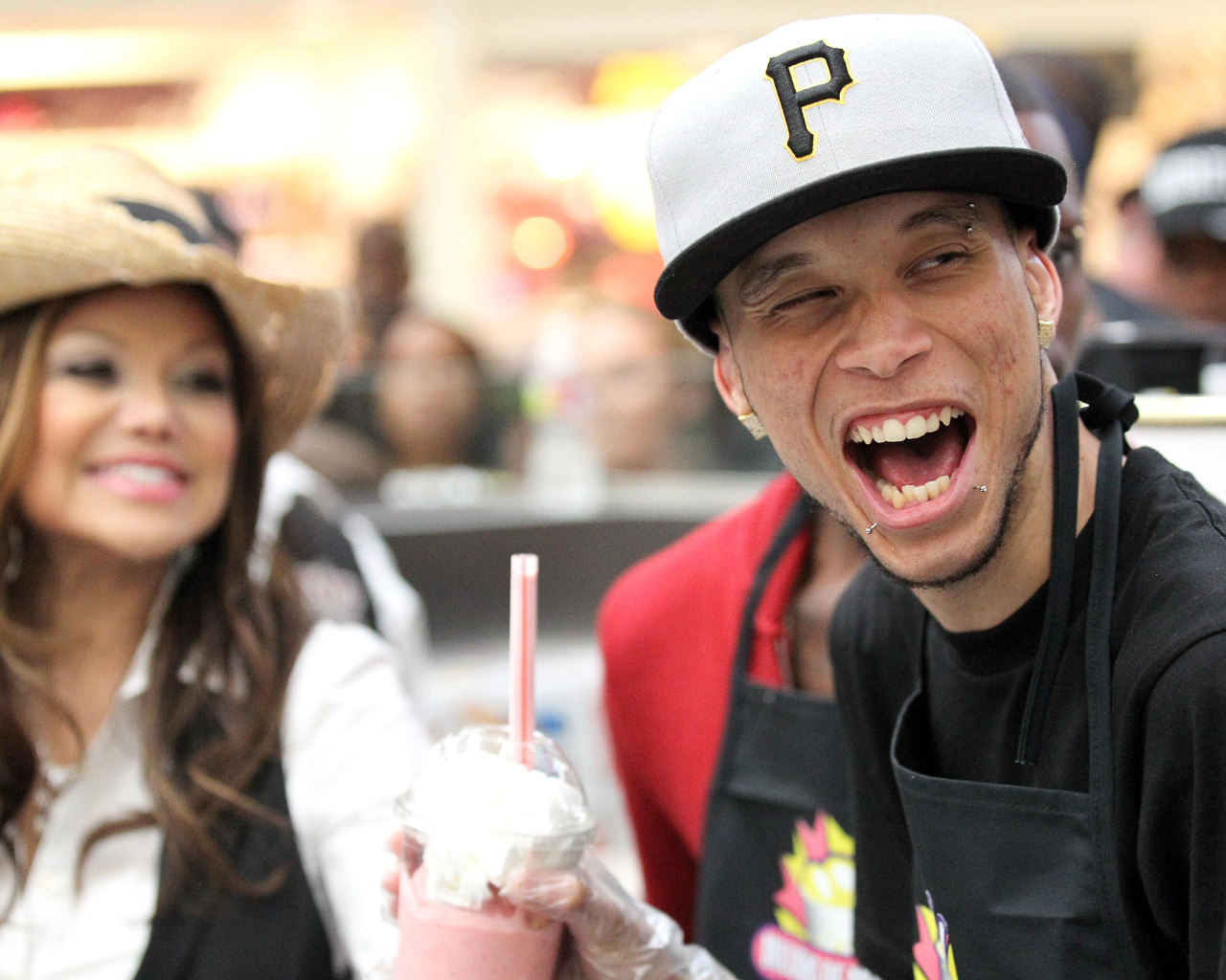 Парень в кепке, swag