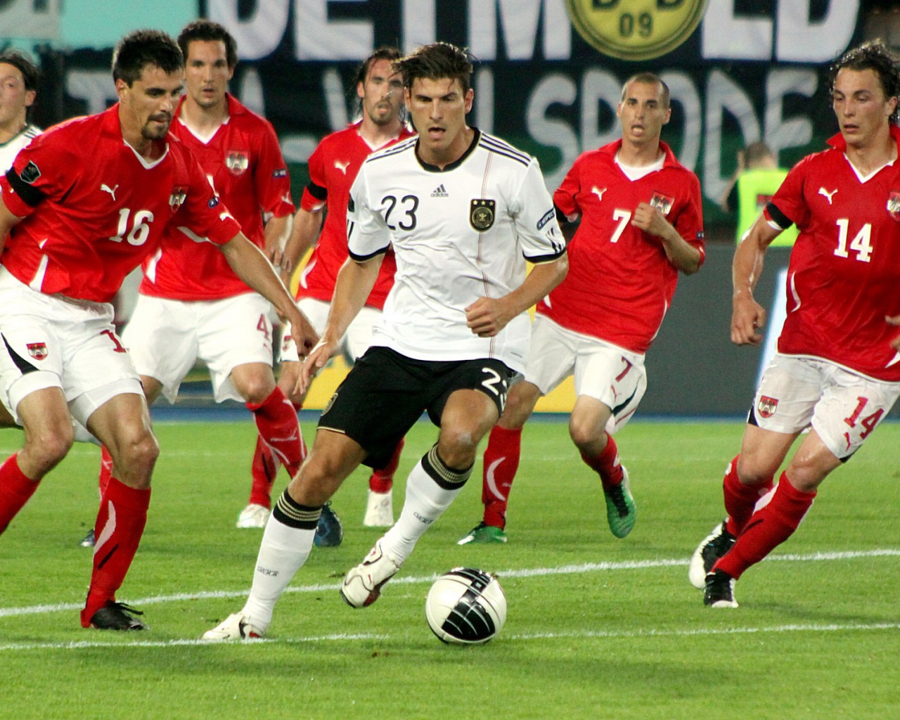  Незаменимый футболист Фиорентины Марио Гомес против всех