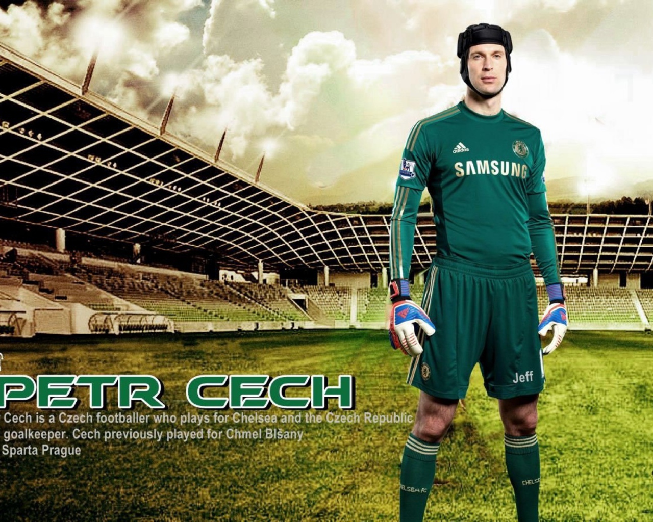 Игрок Челси Петр Чех на поле