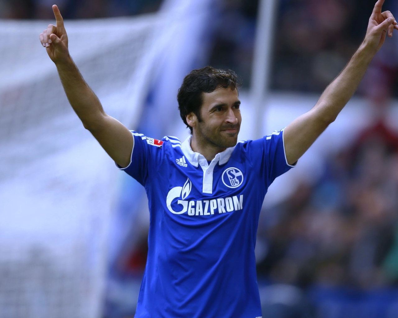 Игрок Аль Садд Рауль Гонсалес забил гол