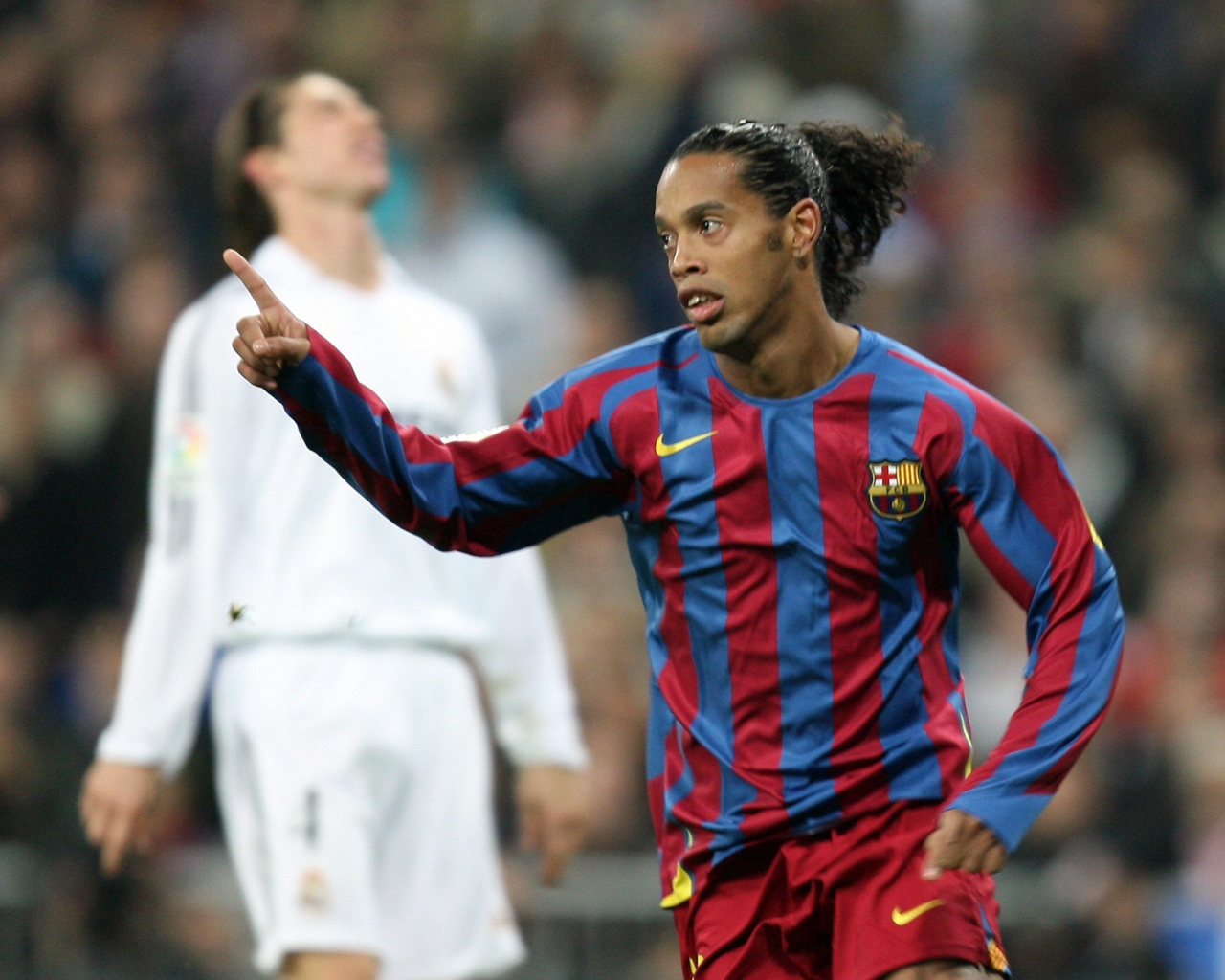 Игрок Атлетико Минейро Роналдиньо играл за Барселону