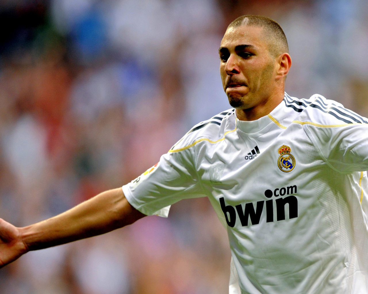 The player of Real Madrid Karim Benzema won the game