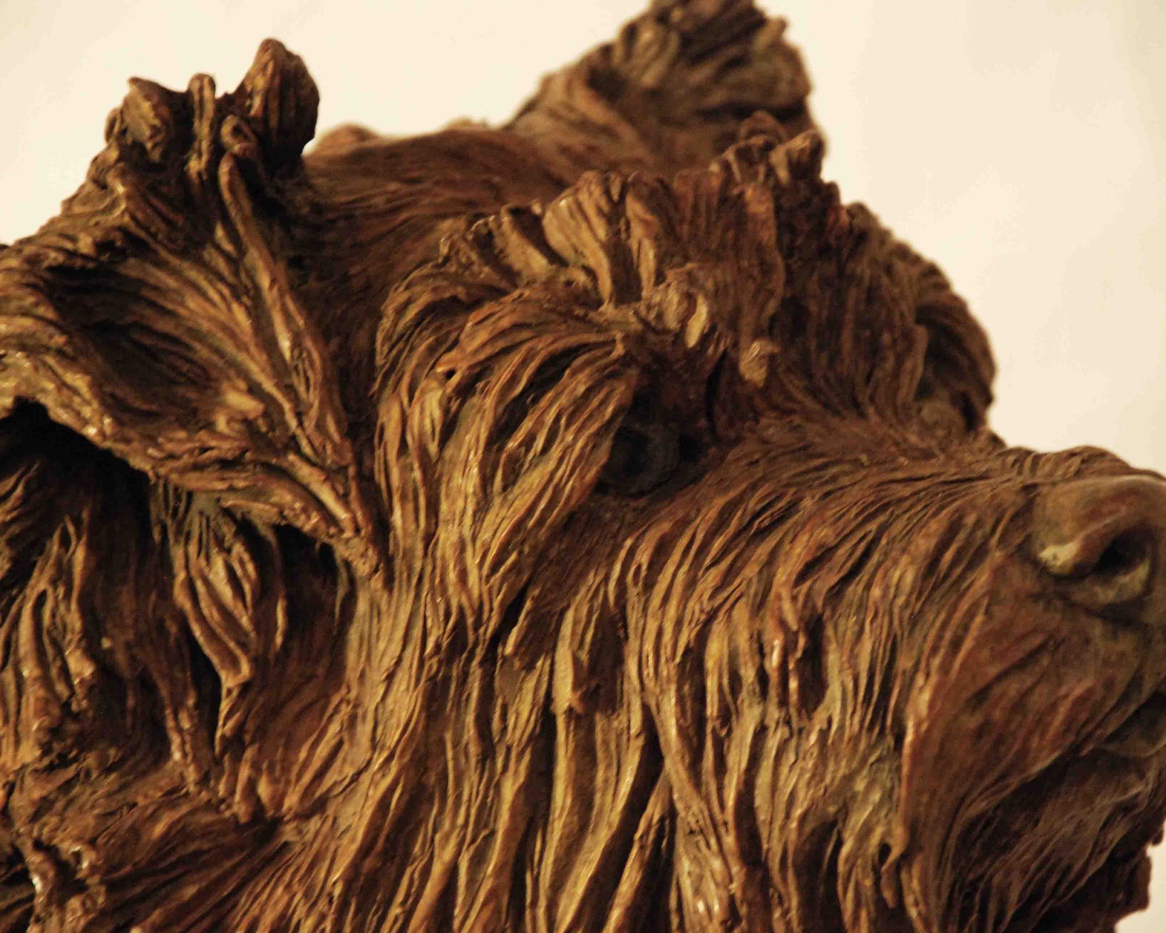 Скульптура собаки норфолк терьер