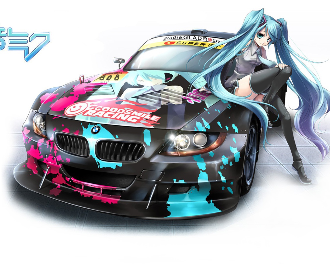 Девочка на автомобиле