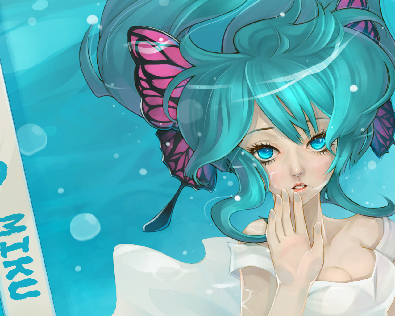 Девочка под водой