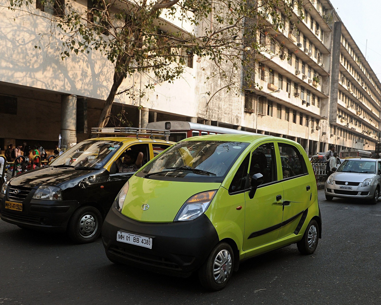 Новый автомобиль Tata Nano 2014