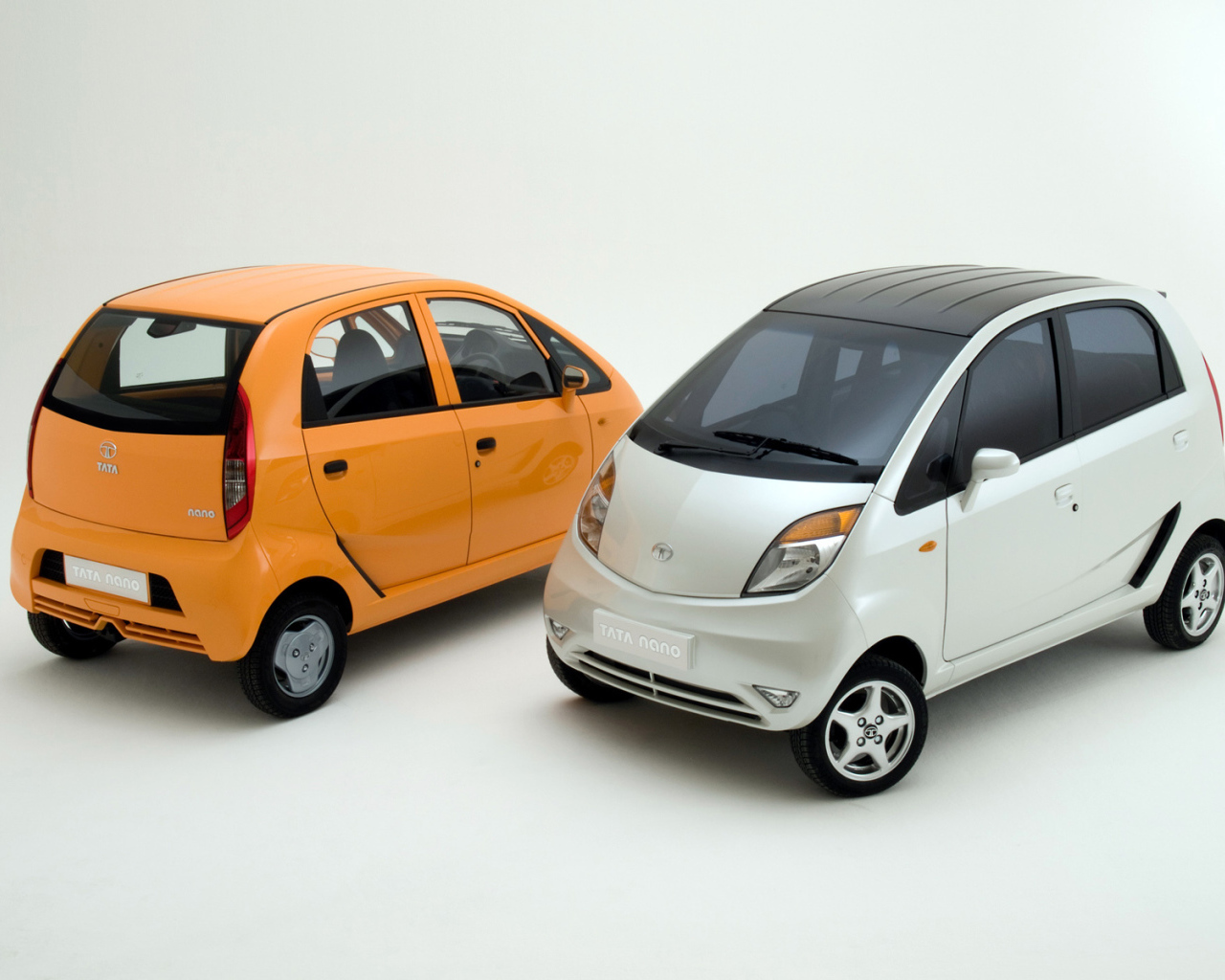 Надежный автомобиль Tata Nano 2014