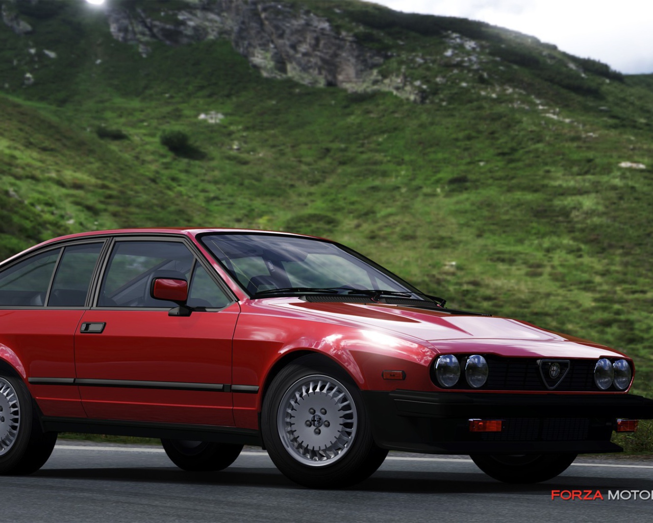 Красивый автомобиль Alfa Romeo alfetta