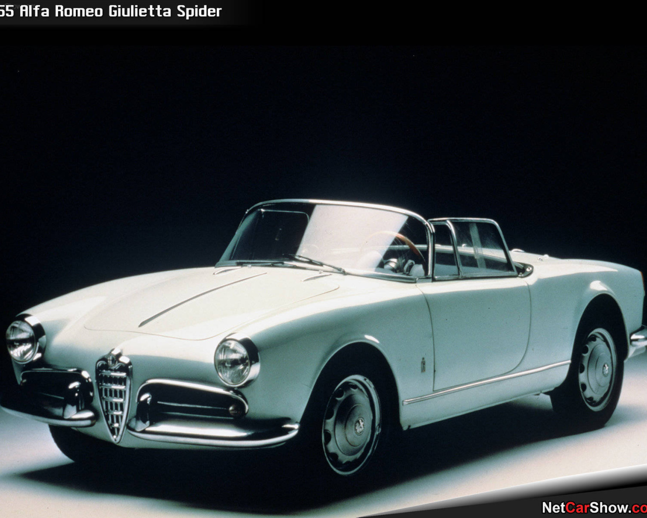 Автомобиль марки Alfa Romeo модели giulia
