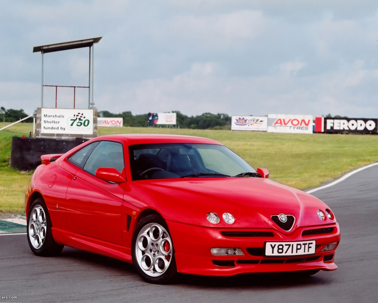 Дизайн автомобиля Alfa Romeo gtv