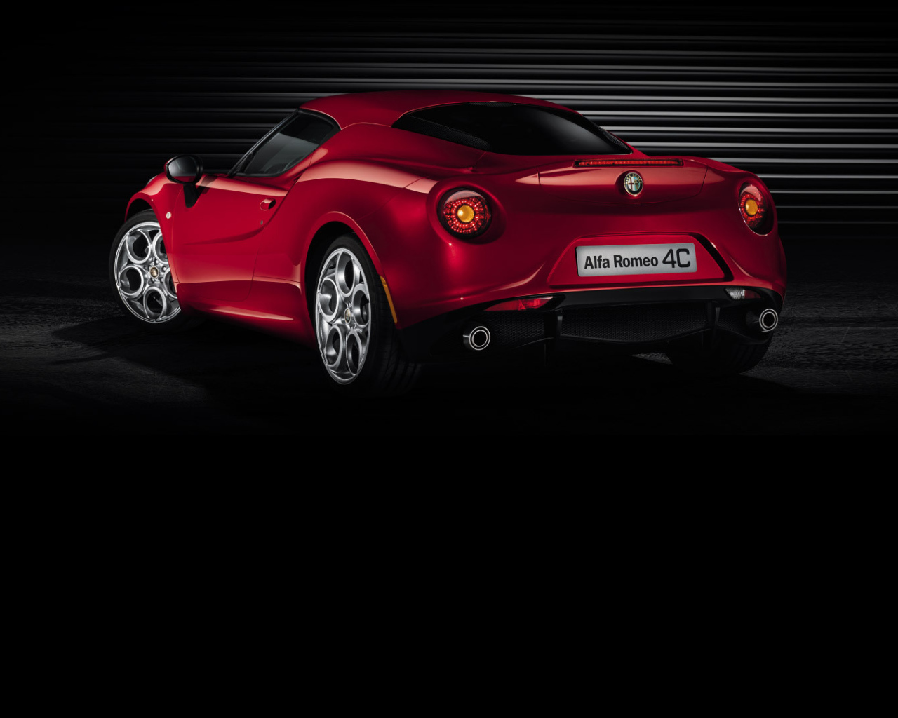 Новый автомобиль Alfa Romeo 4c