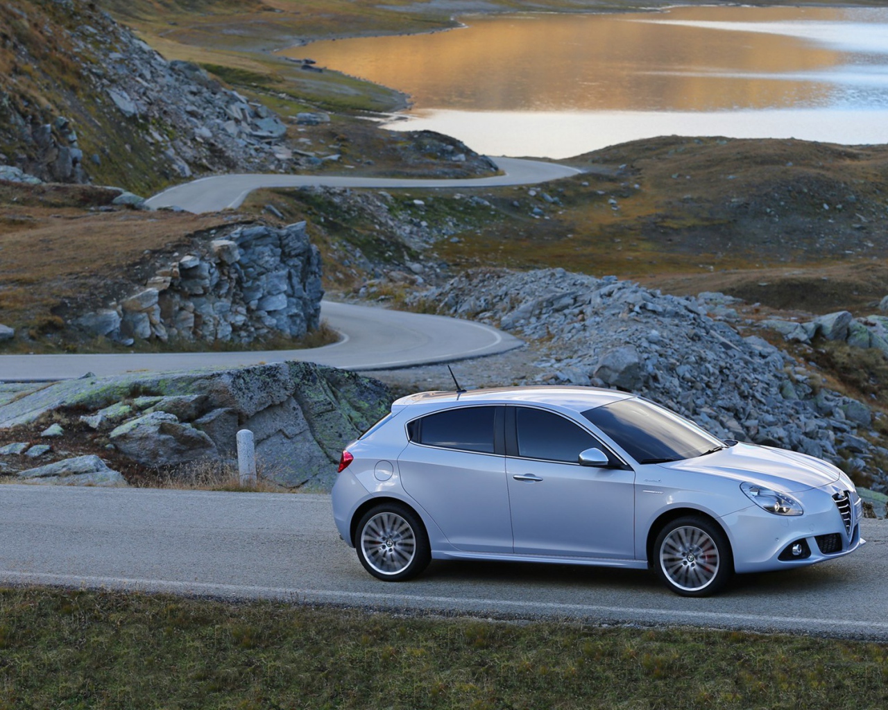 Фото автомобиля Alfa Romeo giulietta 2014