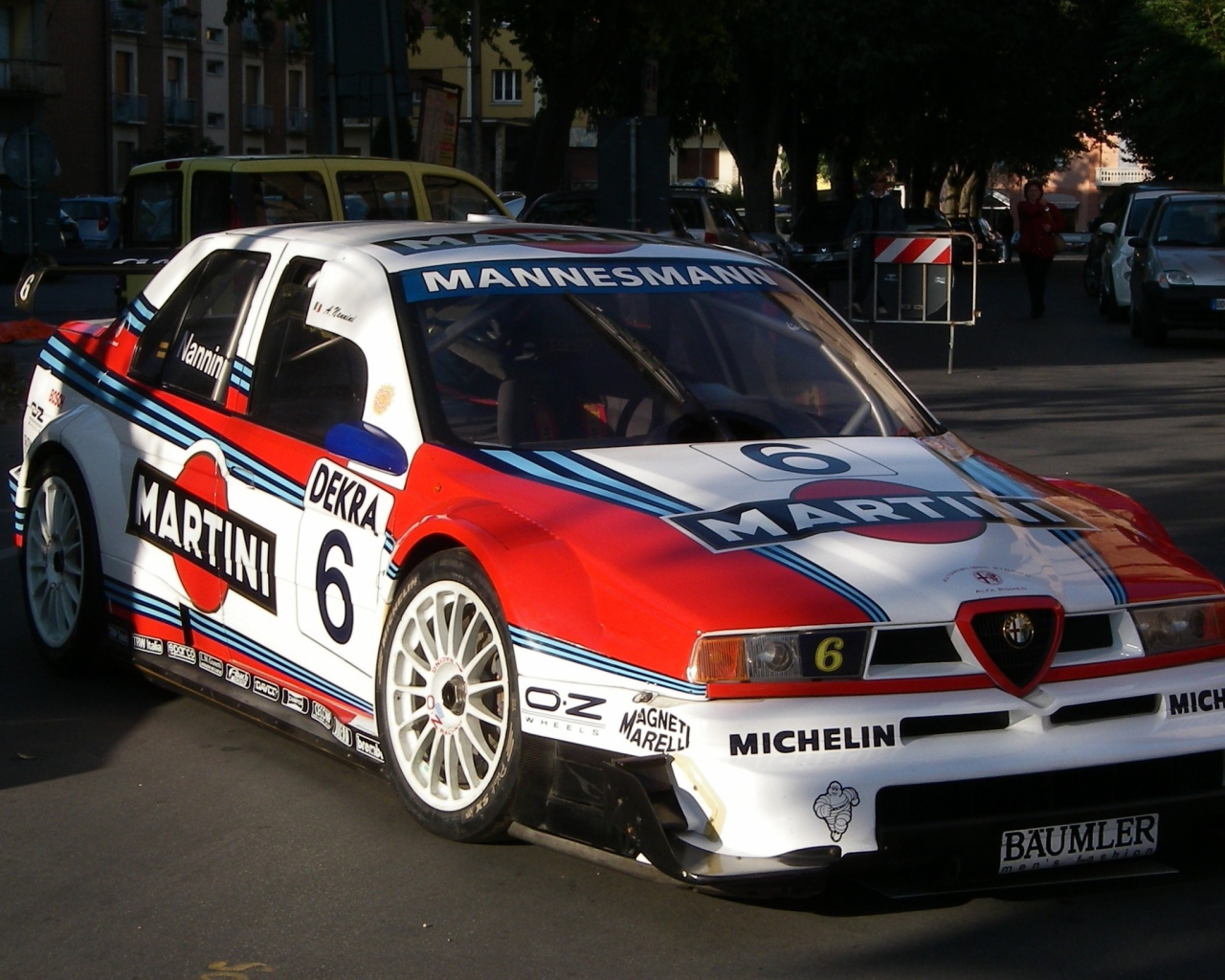 Надежный автомобиль Alfa Romeo 155