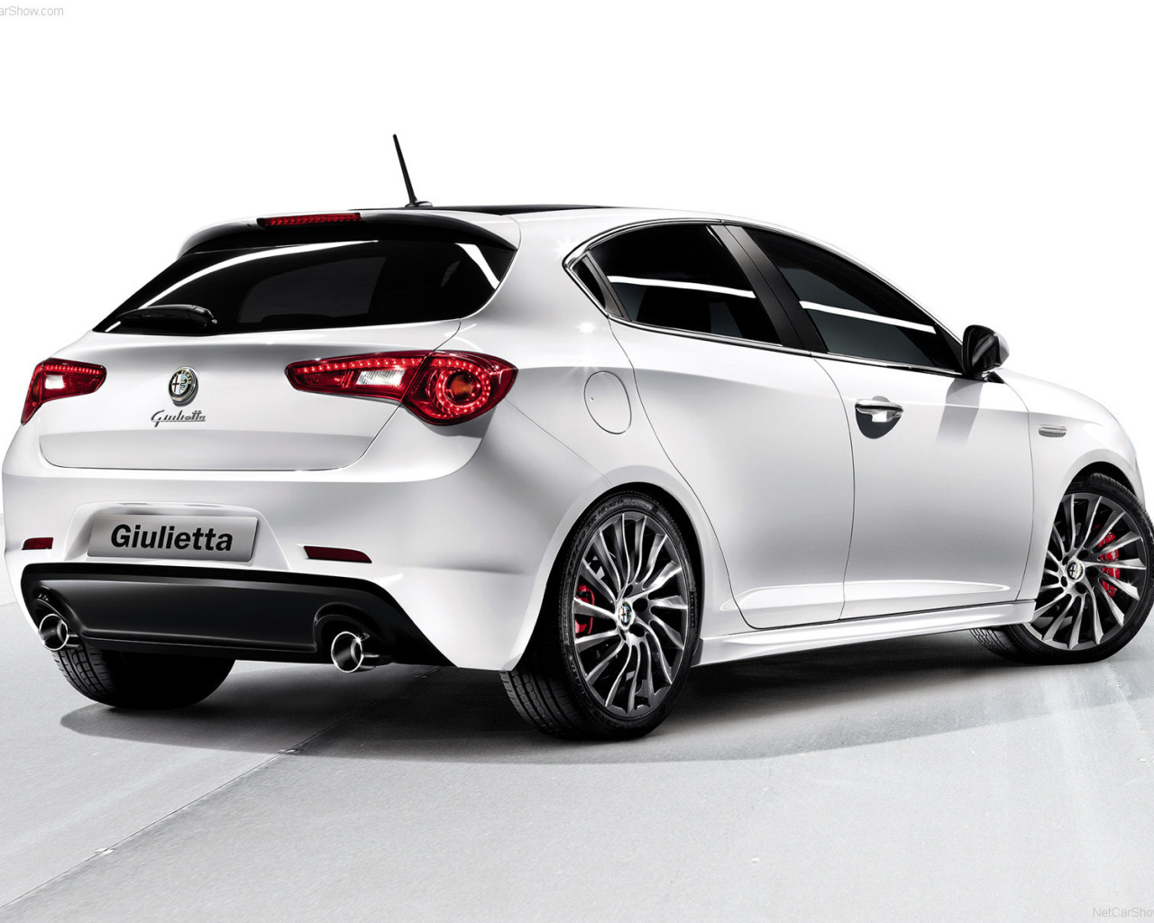 Надежная машина Alfa Romeo giulia