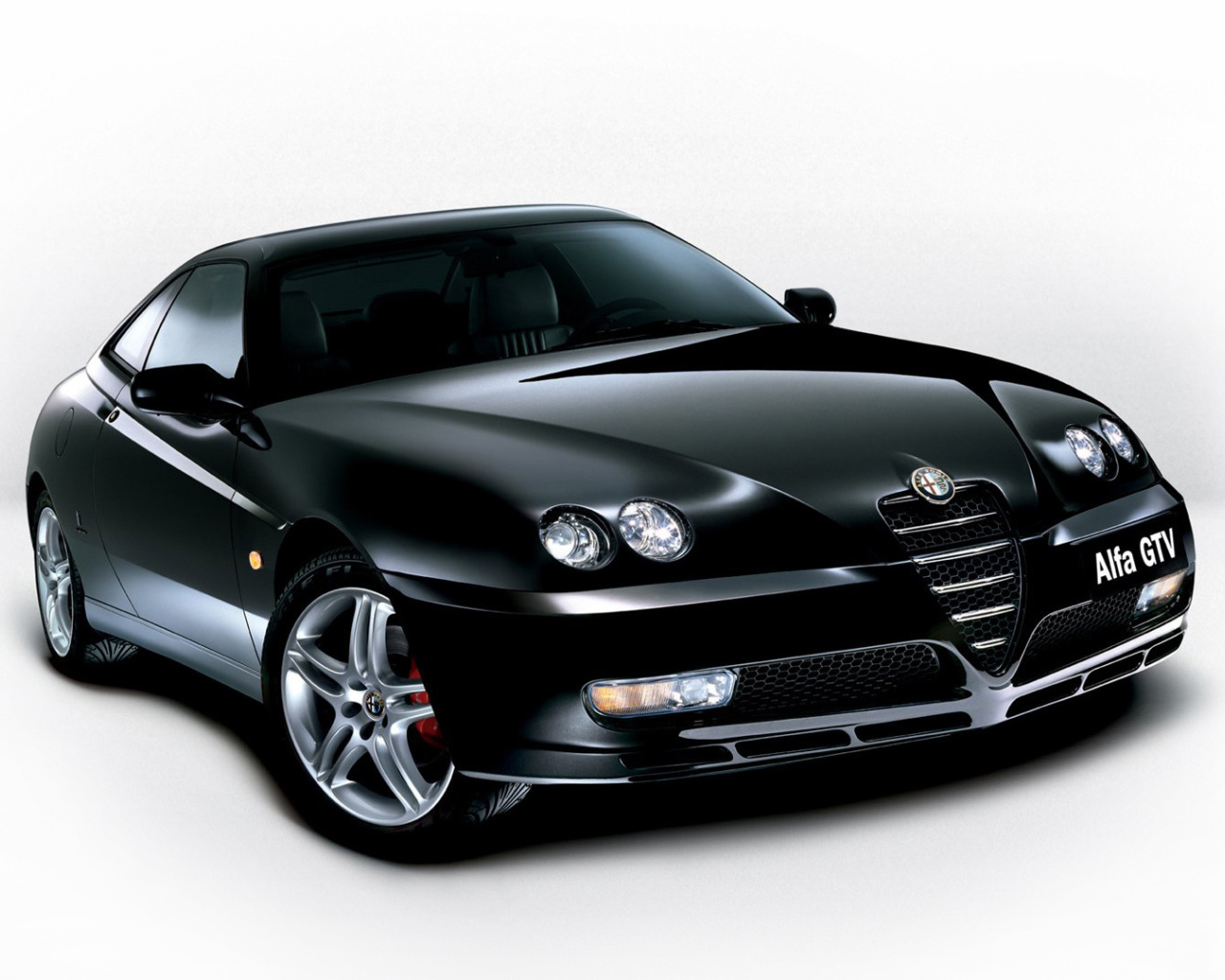 Тест драйв автомобиля Alfa Romeo gtv