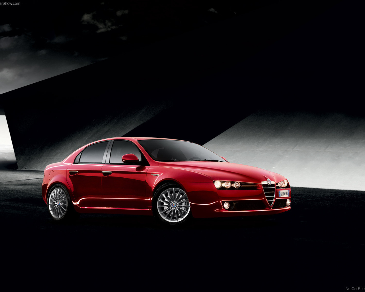 Новая машина Alfa Romeo 159