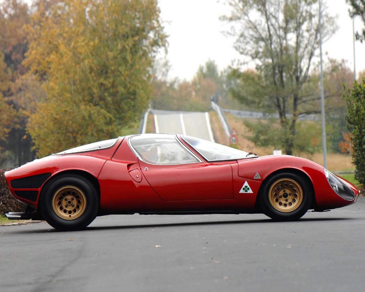 Новая машина Alfa Romeo 33