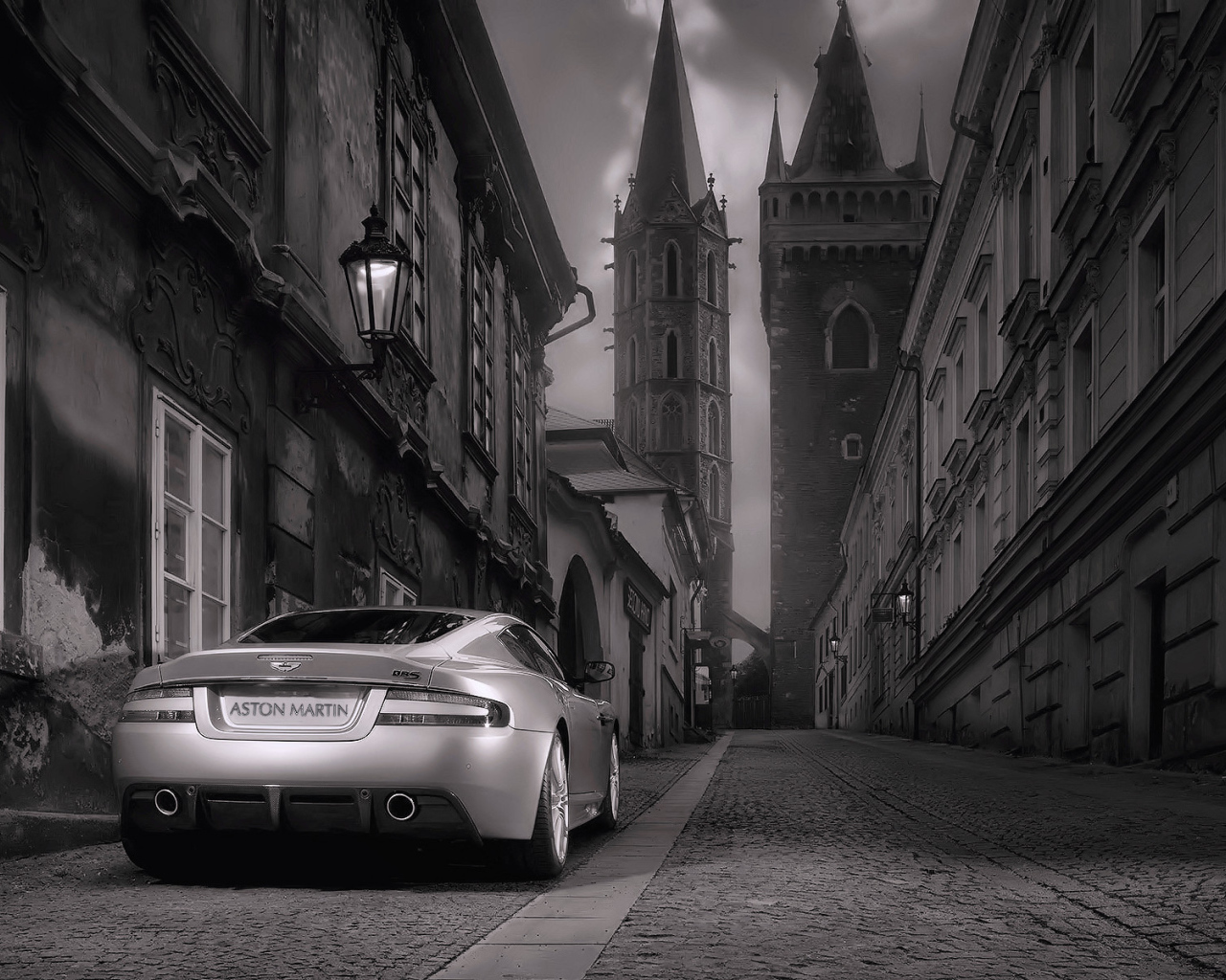 Дизайн автомобиля Aston Martin dbs