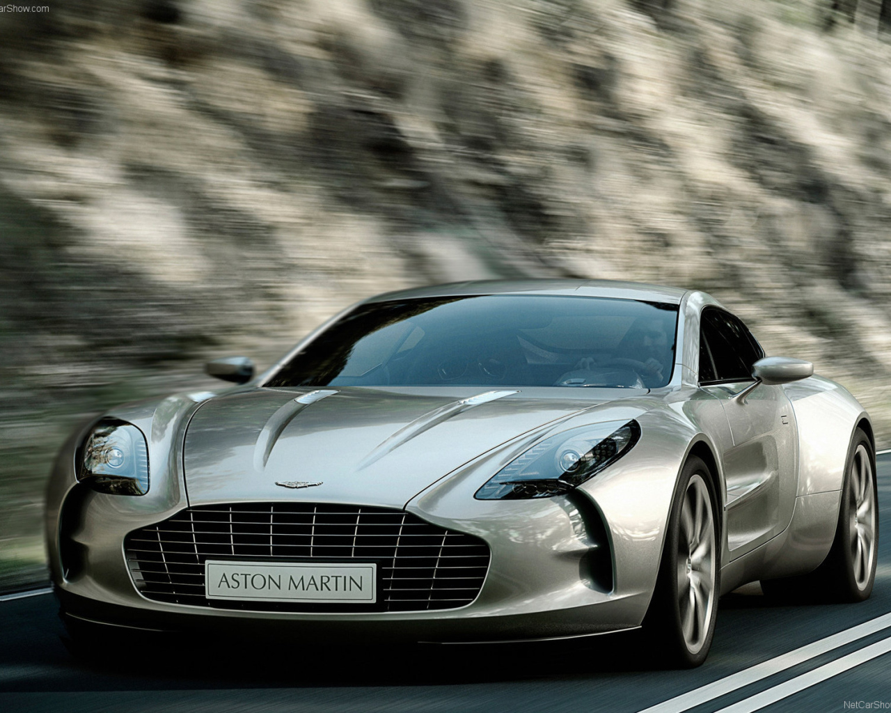 Дизайн автомобиля Aston Martin one 77