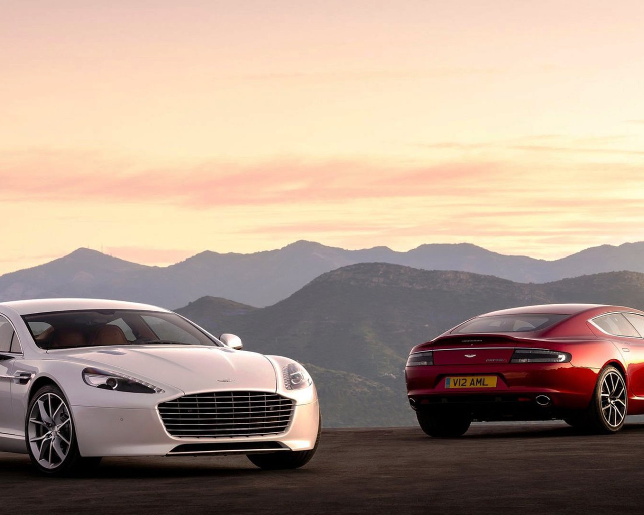 Новый автомобиль Aston Martin 2014