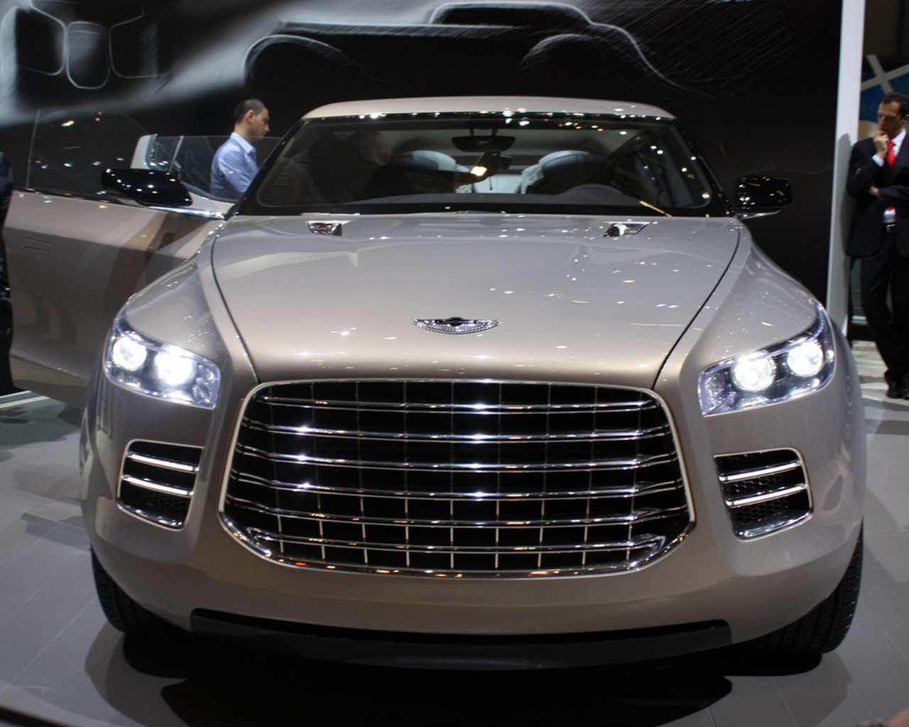 Фото автомобиля Aston Martin lagonda