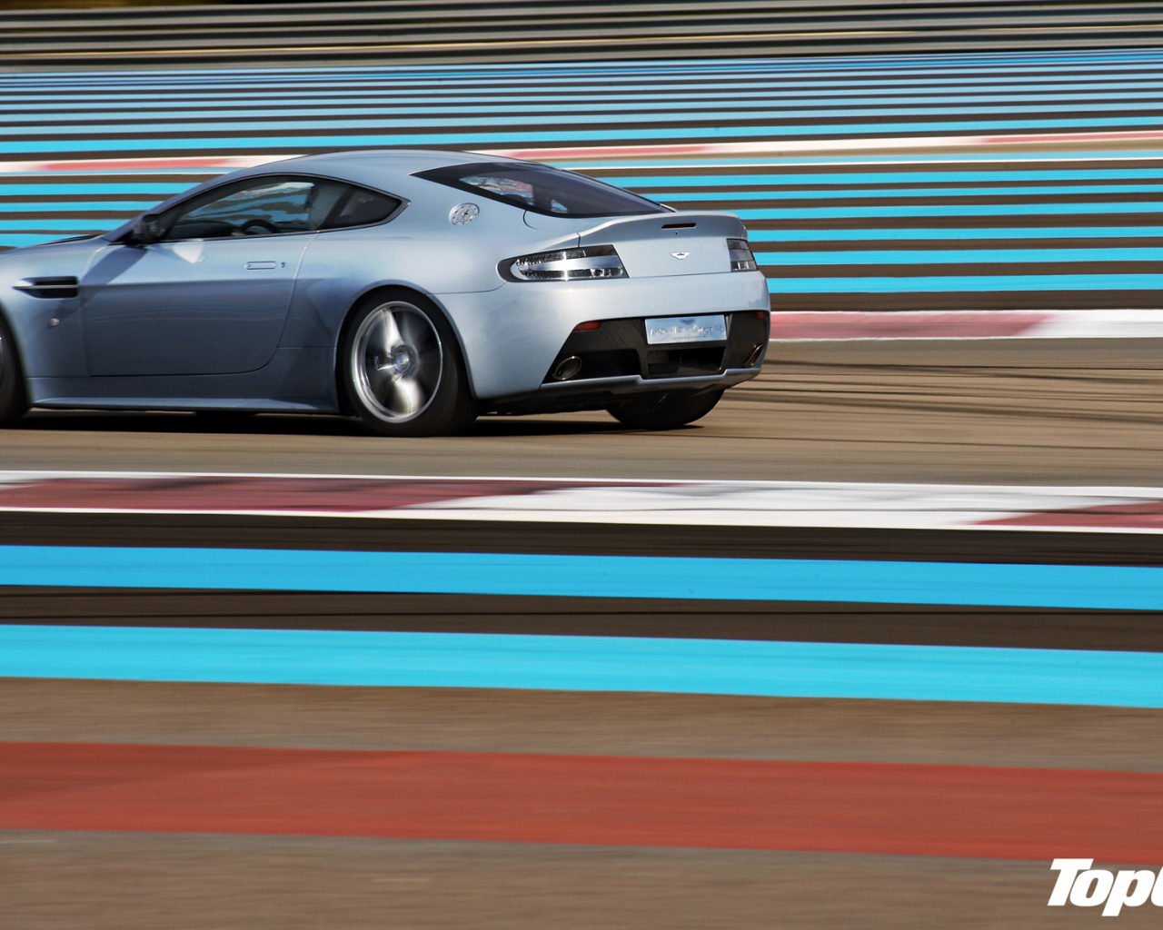 Новая машина Aston Martin top gear