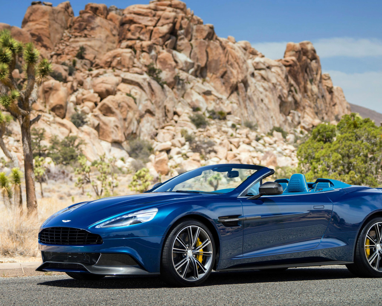 Новая машина Aston Martin 2014