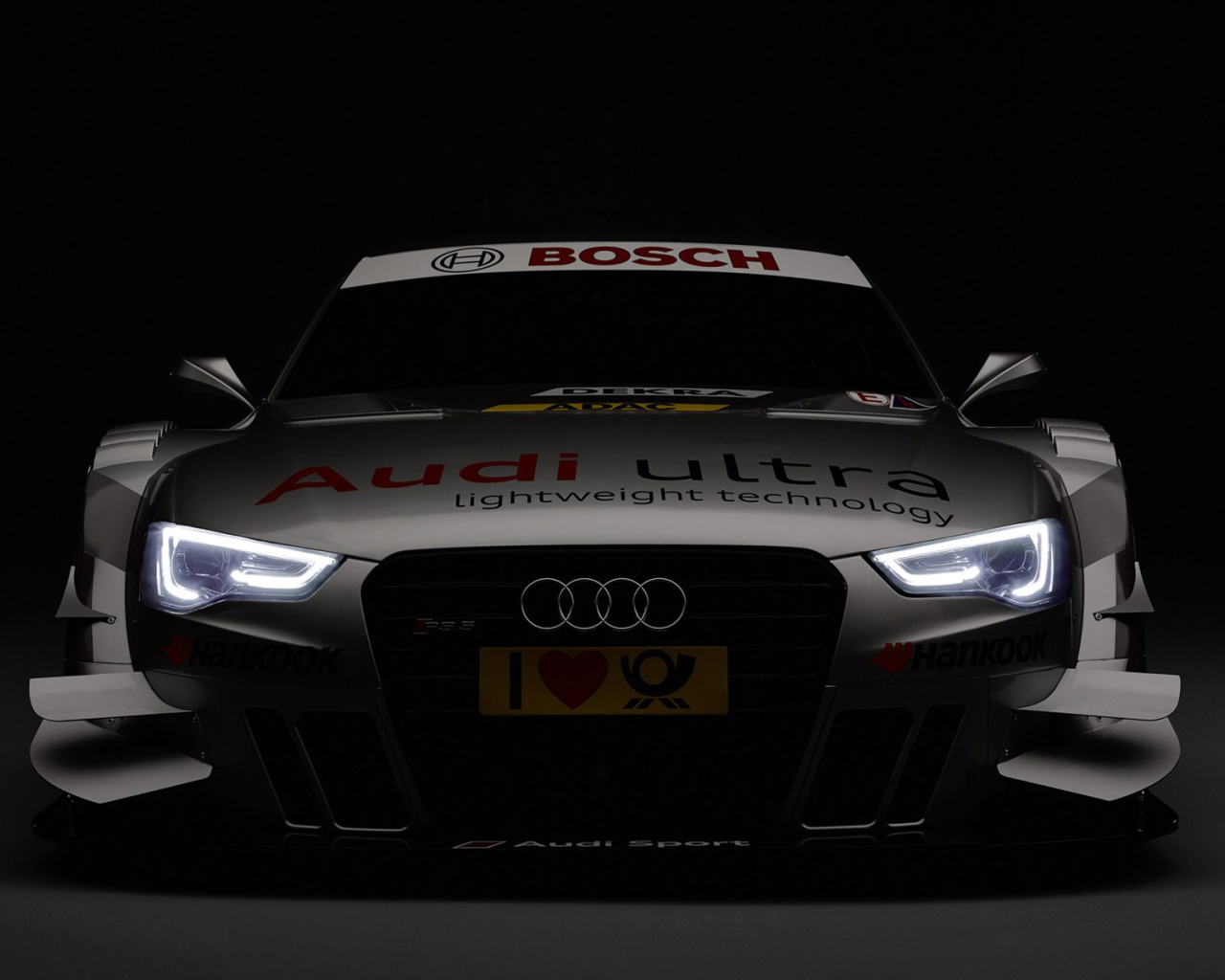 Новая машина Audi 2013