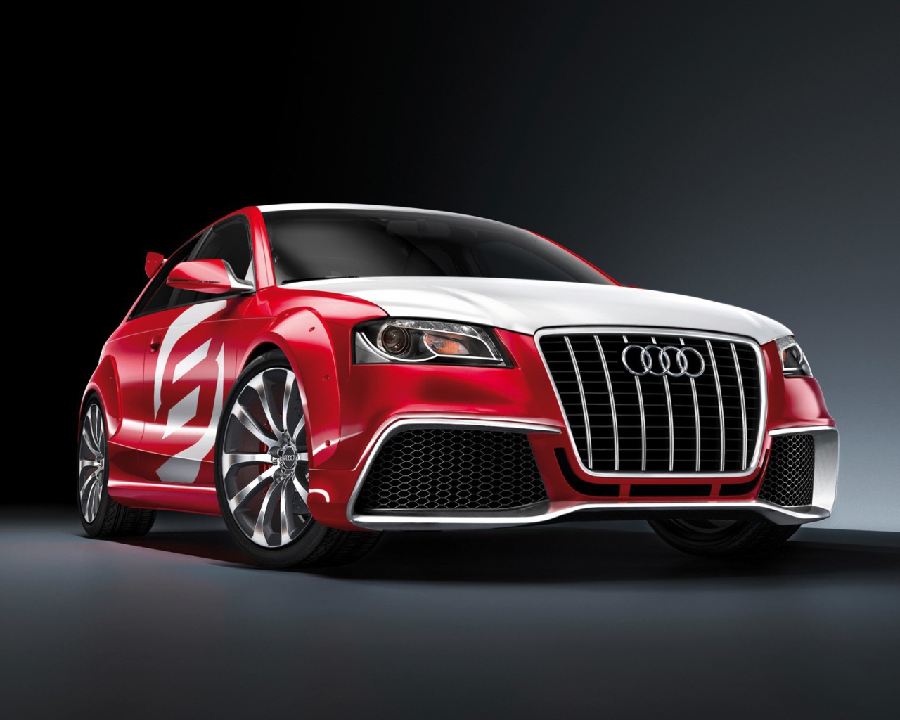 Красивый автомобиль Audi a3