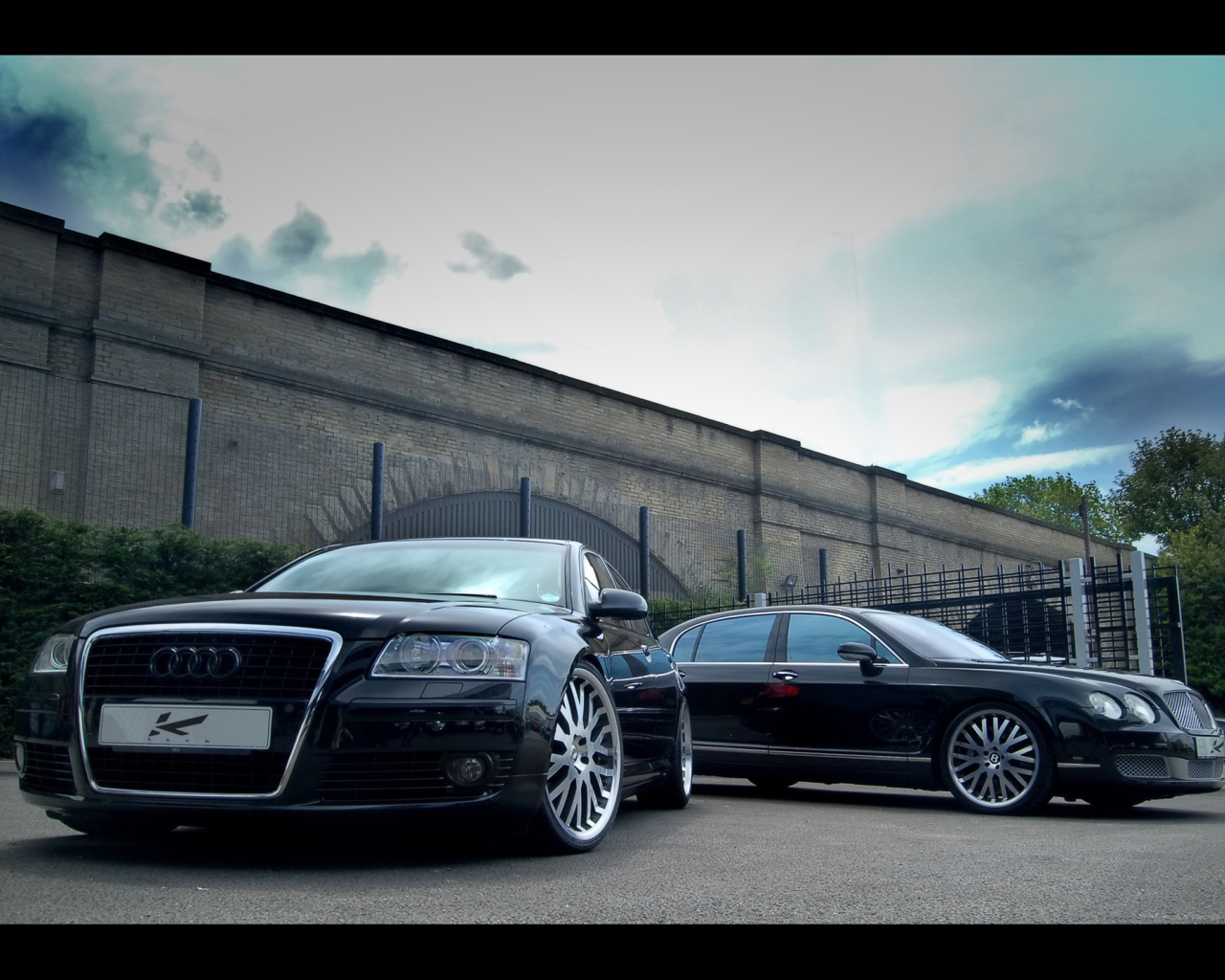 Красивый автомобиль Audi a8