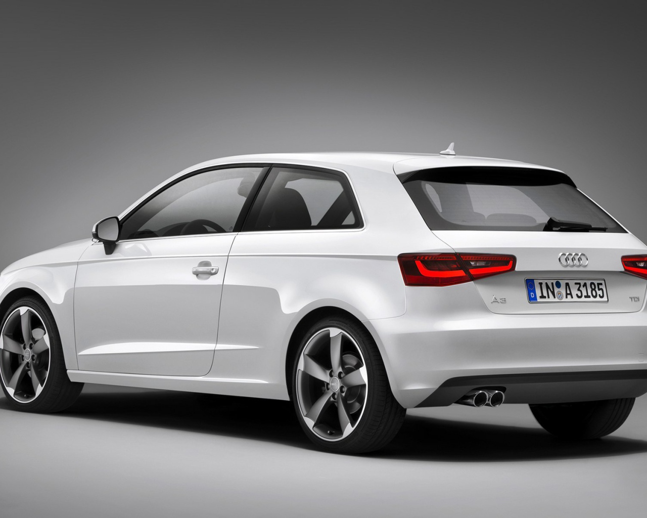 Автомобиль марки Audi модели a3