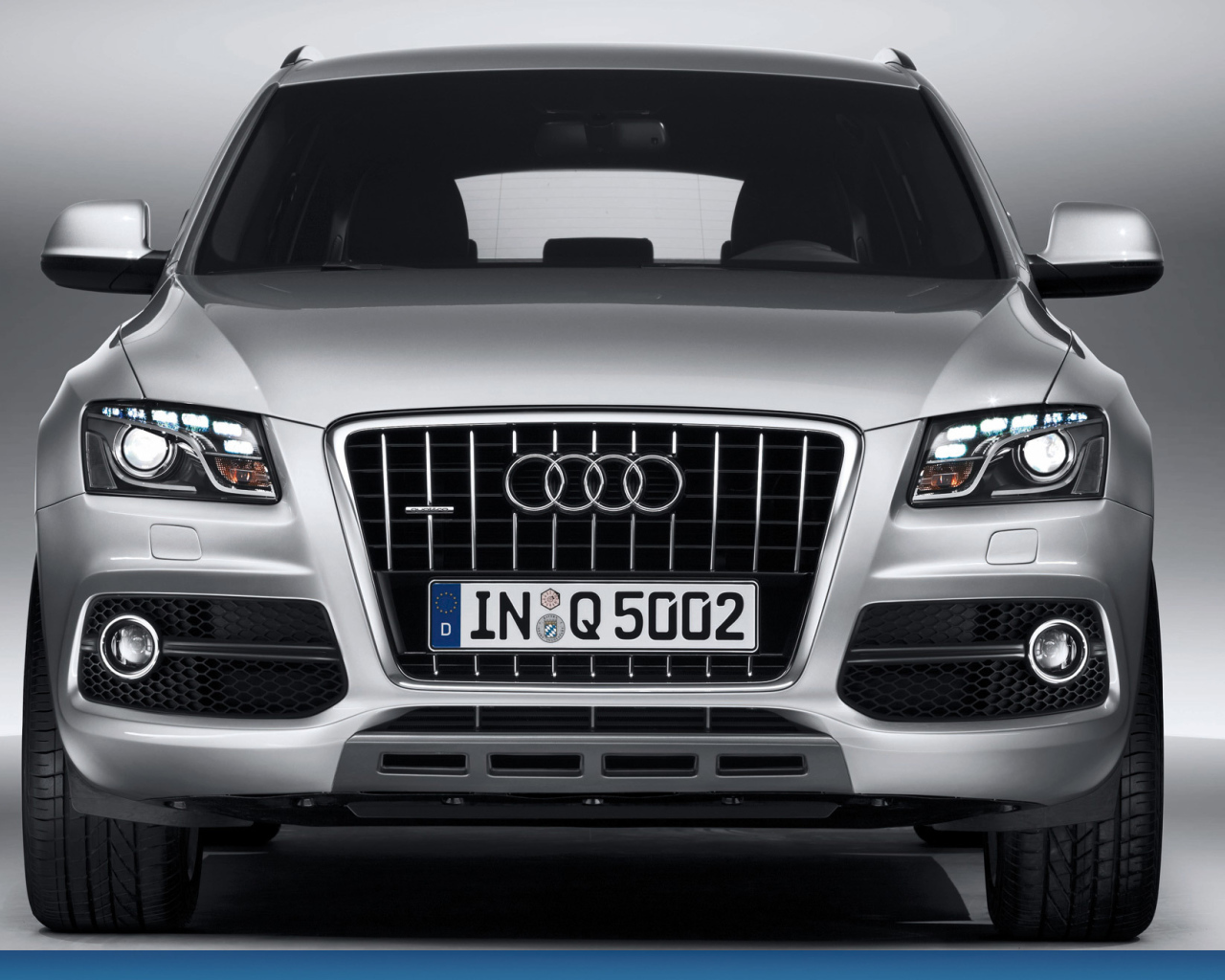 Автомобиль марки Audi модели q5