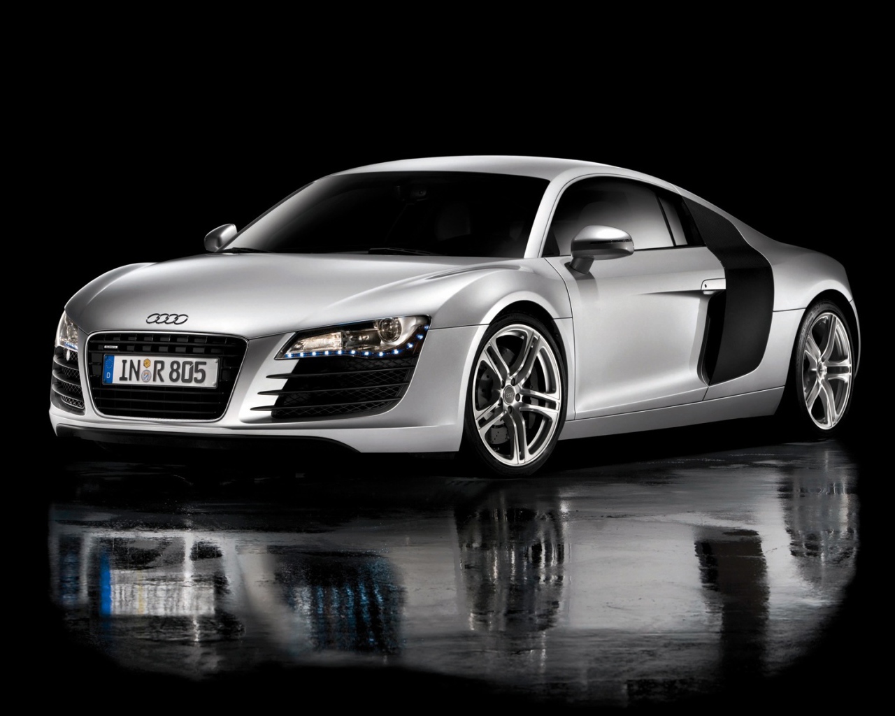 Дизайн автомобиля Audi r8