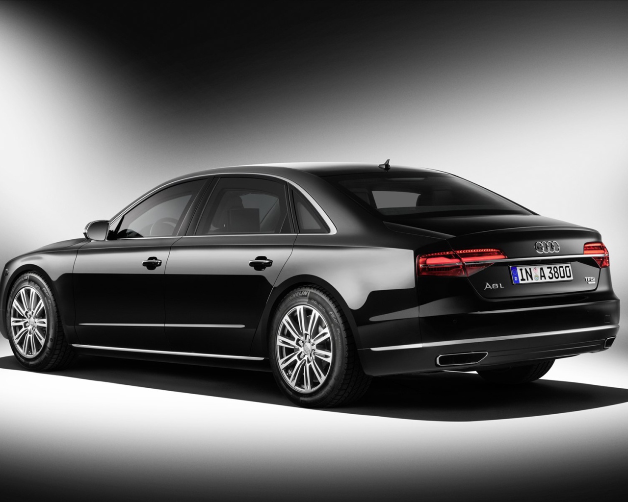 Дизайн автомобиля Audi A8 2014