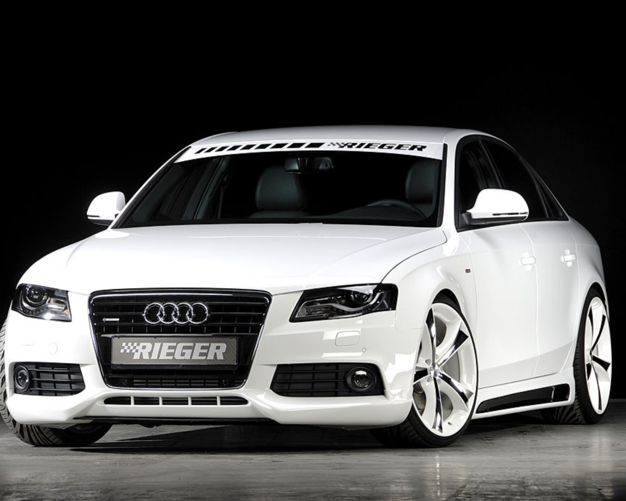 Новый автомобиль Audi quattro